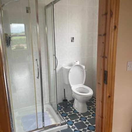 Large Ensuite Balnacart