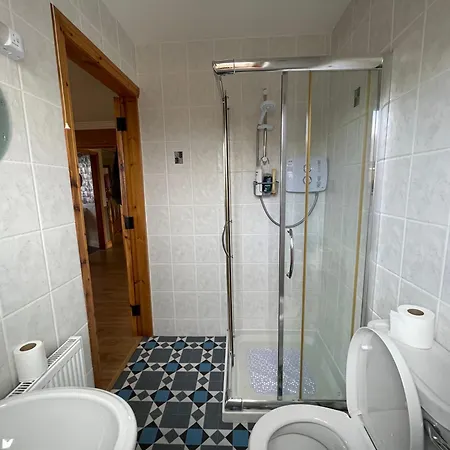 Large Ensuite * Balnacart