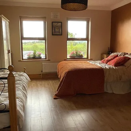 Large Ensuite Balnacart