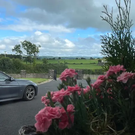 Large Ensuite * Balnacart