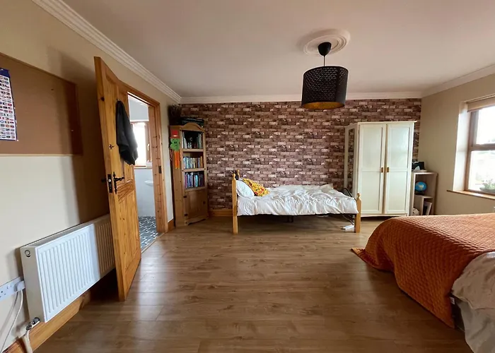 Large Ensuite Homestay szállás *